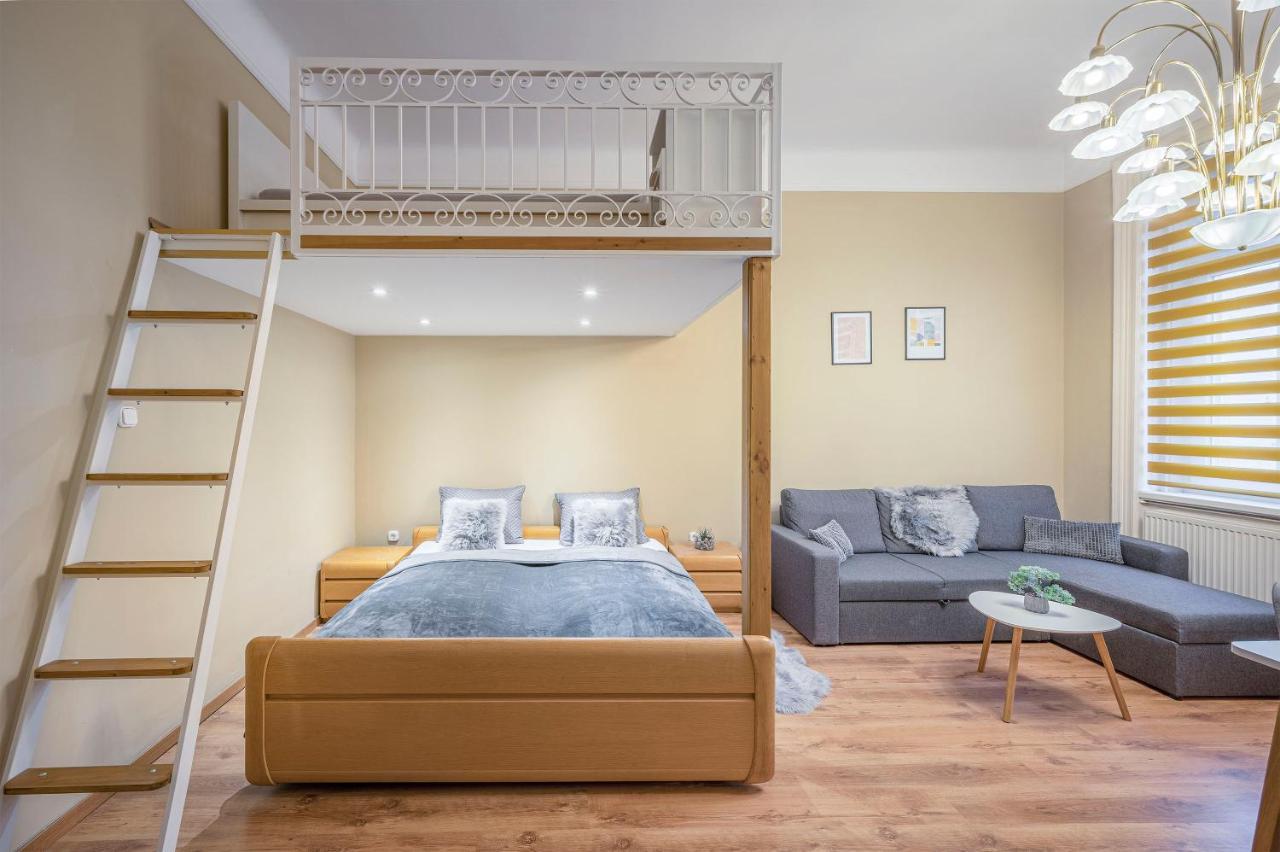 בודפשט Corvin City Apartment By Nw מראה חיצוני תמונה
