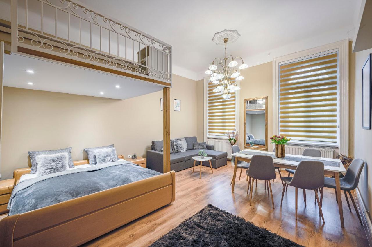 בודפשט Corvin City Apartment By Nw מראה חיצוני תמונה