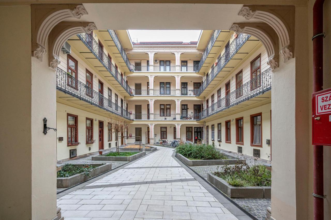 בודפשט Corvin City Apartment By Nw מראה חיצוני תמונה